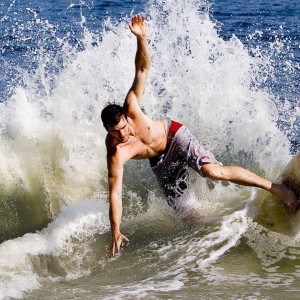 爱游戏官网_尤文图斯财报揭示转型阵痛，薪资结构优化，竞技前景面临新考验